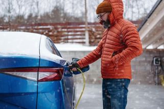 Čekal jsem hrůzu, ale v chladných dnech je elektrické auto lepší než diesel - Médium.cz