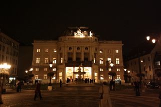 Slovenské národní divadlo propouští uznávané herce...