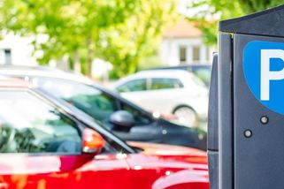 Bezplatné parkování elektroaut v Praze končí. Co se změní od nového roku - Seznam Zprávy