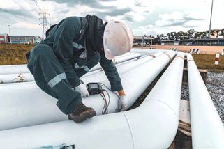 Západ má stomiliardový problém: rozpadající se trubky na ropu a plyn ohrožují energetickou svobodu