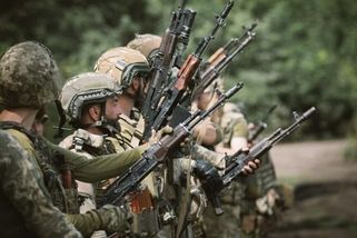 Na Ukrajině se skloňuje rozšíření mobilizace. Válk...