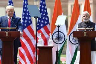 Trump utahuje šrouby Indii: obchod s Ruskem může Dillí stát miliardy, hrozí další cla