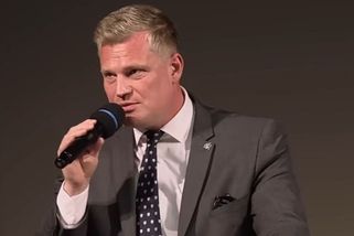 Píseň o Filipovi Turkovi se může stát singlem roku. Je nominovaná na cenu hudebních kritiků Apollo - Médium.cz