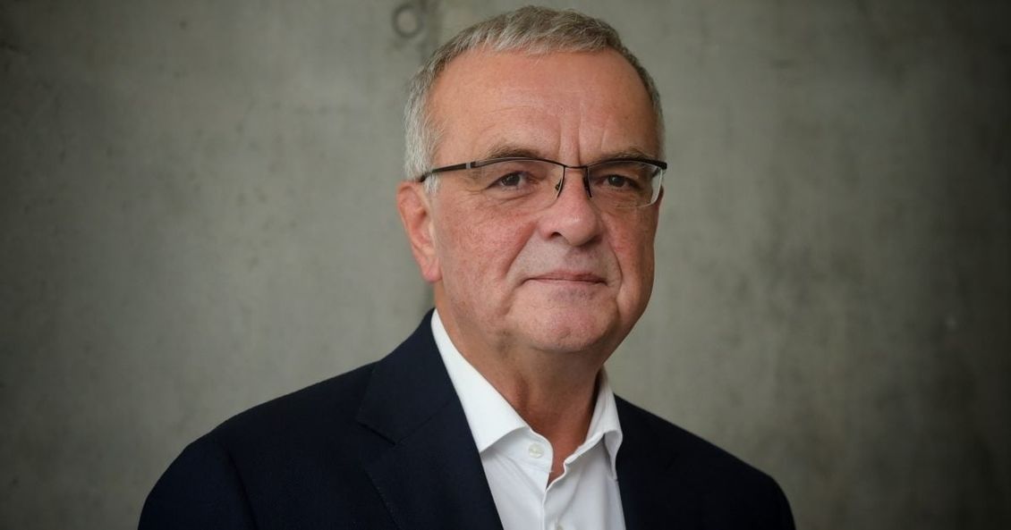 Alena Schillerová představila rozpočtový deficit. ‚Ve skutečnosti je o 40 miliard nižší,‘ říká Kalousek