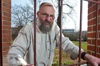 Obviněný farář přiznal „nevhodné chování“ k ženám a v církvi končí - Seznam Zprávy