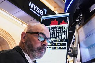 Wall Street očekává příští rok růst amerických akcií o desetinu - Novinky