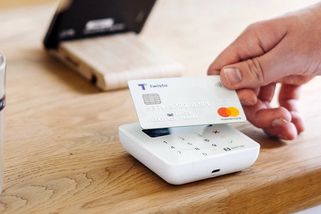 Rohlík skončil s Twistem. Odloženým platbám před Vánoci přibývají problémy