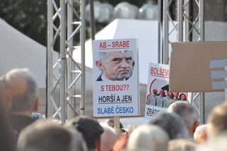 Co popřát Česku v roce 2026? Novou stranu, která p...