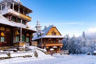 Svařák za 75 Kč, klobása za 150 Kč a lanovka za tisícovku: Za půldenní výlet na hory jsme dali skoro 3 000 Kč