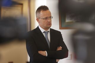 Do Maďarska zase neteče ruská ropa, běduje Szijjártó - Novinky