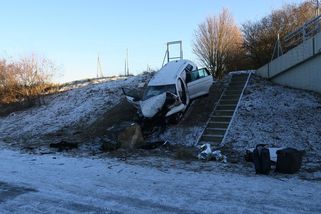 Polská rodina čekala po havárii na D35 bezmála sedm hodin na záchranu - Novinky