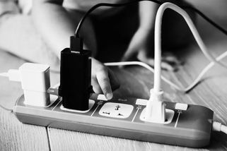 Nabíječka vás špehuje: O takzvaném juice-jackingu spousta z vás netuší - CHIP.cz