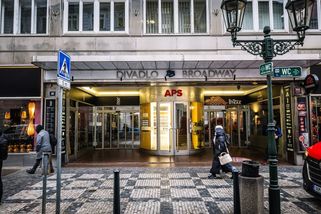 Po letech se vydražil Palác Broadway. O tom, kdo ho získá, rozhodne nájemník - Seznam Zprávy