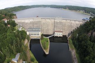 Na Vranovské přehradě našli mrtvého bruslaře - Novinky
