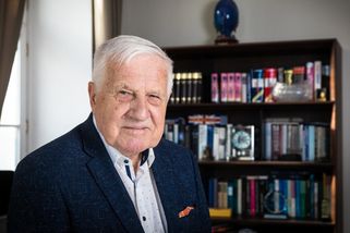 Babišova vláda řeší zbytečné detaily, ale proti Fialovi vidím tři velká pozitiva, říká Klaus. ODS? Nezajímá mě, stejně jako TOP 09