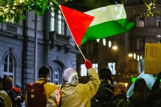 Nechá britská vláda vyhladovět své politické vězně (včetně českého občana)?