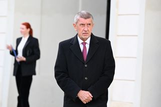 GLOSA: Babišovi se vláda rozpadá pod rukama dřív, než vůbec začala vládnout