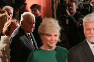 Snímek, který vydá za tisíc slov. Pohled Klause na prezidentský pár válcuje internet