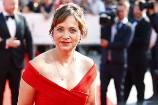 Vztah s o 41 let starším Karlem Kachyňou léta tajila. Alena Mihulová v otevřeném rozhovoru vzpomíná na život s legendárním režisérem i dceřin coming out