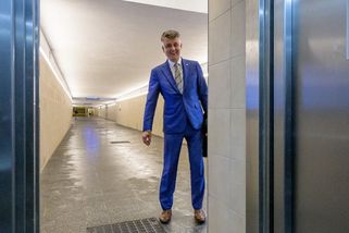 Kauza 80 milionů po tatínkovi: Odvolaný šéf železnic hraje o zlatý padák - Seznam Zprávy