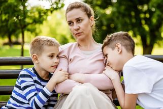 Proč jsem si jen pořídila děti? Přibývá žen, které občas zalitují, že se staly matkami - Novinky