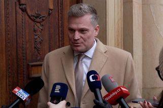 Jako zmocněnec Turek ministerstvo vést nemůže, shodli se právníci. Nápadu se diví i Vojtěch - Novinky