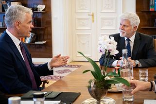 Prezident Pavel přijal amerického velvyslance - Novinky