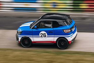 Mikroauto pro náctileté zajelo záporný rekord Nürburgringu - Novinky