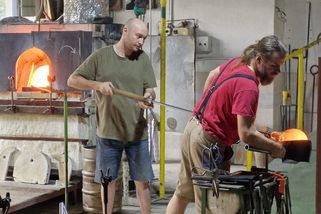 Pec oblíbené sklárny na Žďársku vyhasla, firma se nedostala z červených čísel - Novinky