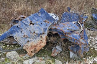 Exkluzivní záběry z Vrbětic. Jizvy zůstávají v krajině i v lidech - Novinky