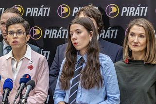 Oligarchizace státu postupuje nenápadně. Teď právě vyhazovy úředníků - Médium.cz