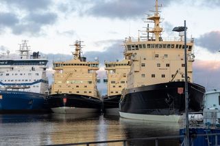 Trump se připravuje na ovládnutí Grónska. Objednává ve Finsku ledoborce - Novinky