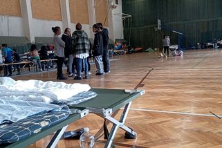 Ukrajincům bydlení zajistí, nám ne, zlobí se romská komunita, které na Mladoboleslavsku vyhořel dům - Novinky