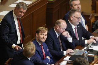 Stačil jeden agent a Babiš otáčí. Protišpionážní paragraf se hned tak rušit nebude - Novinky