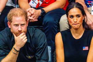 Meghan zveřejnila soukromé video s Harrym, které měla natočit jejich dcerka. Proč pořád tak strašně lžete? ptají se lidé