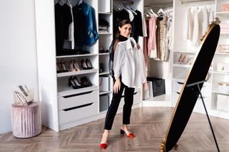 Trapas a neúcta k události i lidem! Nedodržet dress code není „svoboda“, ale buranství a znak špatného vychování - Proženy.cz