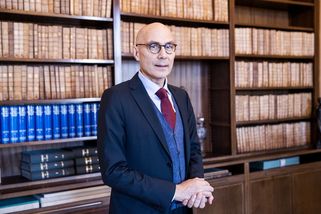 Žasnu nad ponižováním migrantů v USA, uvedl komisař OSN pro lidská práva - Seznam Zprávy