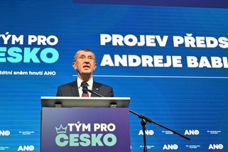 Babiš zahájil sněm ANO ostrým útokem na média: Je to náš největší soupeř