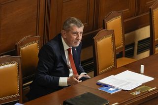 Naše vláda nemá zájem na zákopové válce s Hradem, prohlásil Babiš - Novinky