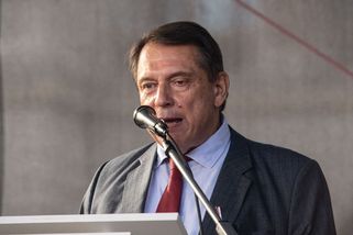 Prezident Pavel přehání svou suverenitu - Médium.cz