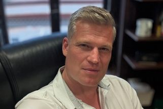 Filip Turek obviňuje prezidenta z ovlivňování svých fanoušků na středních školách