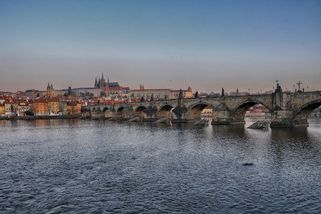 Když se Karlův most probořil: 530 let od dramatické nehody - Novinky