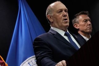 Trumpův zmocněnec Homan řekl, že v Minneapolisu hodlá obnovit právo a pořádek - Seznam Zprávy