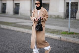 Módní šok sezony: Sešlapané válenky se vracejí – a stylovější než kdy jindy! Dáte jim druhou šanci?