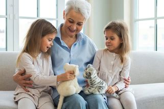 Nabízím vnoučatům výlety, hry... Trucují, vztekají se a odmítají všechno, co není pohodlné - Proženy.cz