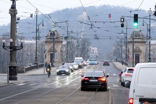 Místo, kde předpisy porušuje skoro každý. Město plánuje nasadit technologie - Seznam Zprávy