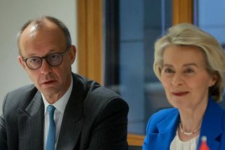 Dvojrychlostní unie. Frustrované Německo svolává silné ekonomiky EU, Česko ostrouhá