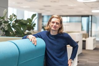 Práce překladatelů zmizí. Umělá inteligence významně zastoupí i úředníky, lékaře či řemeslníky - Novinky