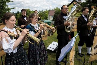 Sudetští Němci na sjezdu v Brně uctí oběti nacistů i tzv. pochodu smrti - Seznam Zprávy