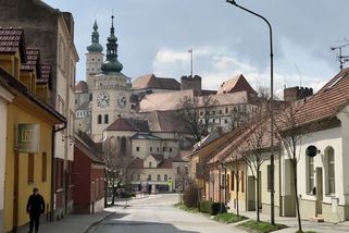 Prodej penzionů a kritika radnice. Vinařská „mekka“ se hádá kvůli turistům - Seznam Zprávy